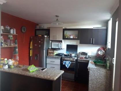 VENDO VILLA EN MANTA URBANIZACION CERRADA