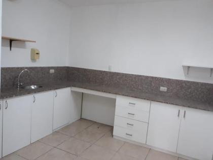 Alquilo para oficina o departamento excelente ubicacion