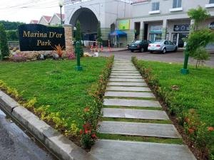 ALQUILO LOCAL COMERCIAL EN CENTRO COMERCIAL MARINA DOR