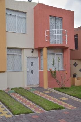 CASA ACOGEDORA EN VENTA