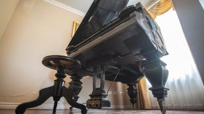 VENDO PIANO ERNST KAPS, ALEMAN / COLA