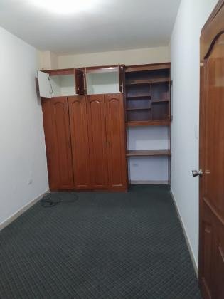 Arriendo departamento para pareja.