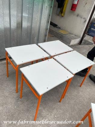 MESA DE PUPITRE