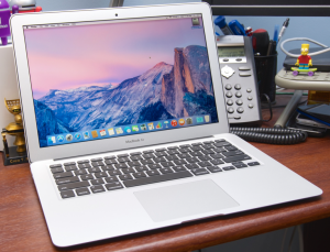 VENDO LAPTOP MACBOOK AIR 2015 DE 13 PULGADAS