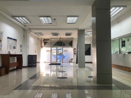 ARRIENDO EDIFICIO PARA COOP. Y BANCOS - QUITO, AV. RODRIGO DE CHAVEZ, LA MAGDALENA
