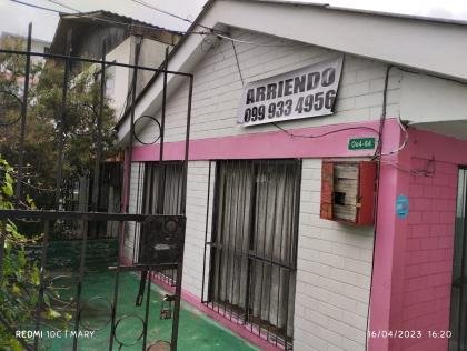 Arriendo villa indipendente a Quito Norte