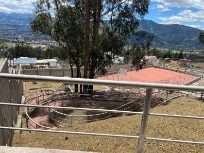 Vendo Terreno en Urbanización Privada en Cumbayá