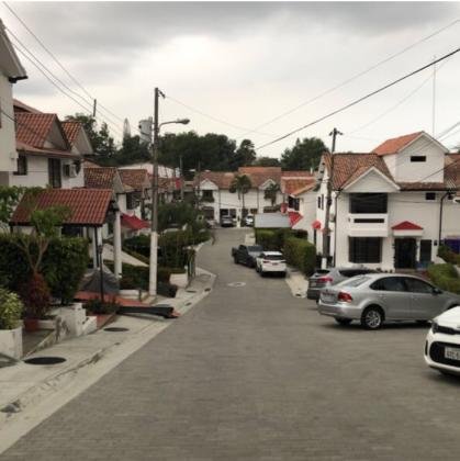 HABITACIONES ESTUDIANTES